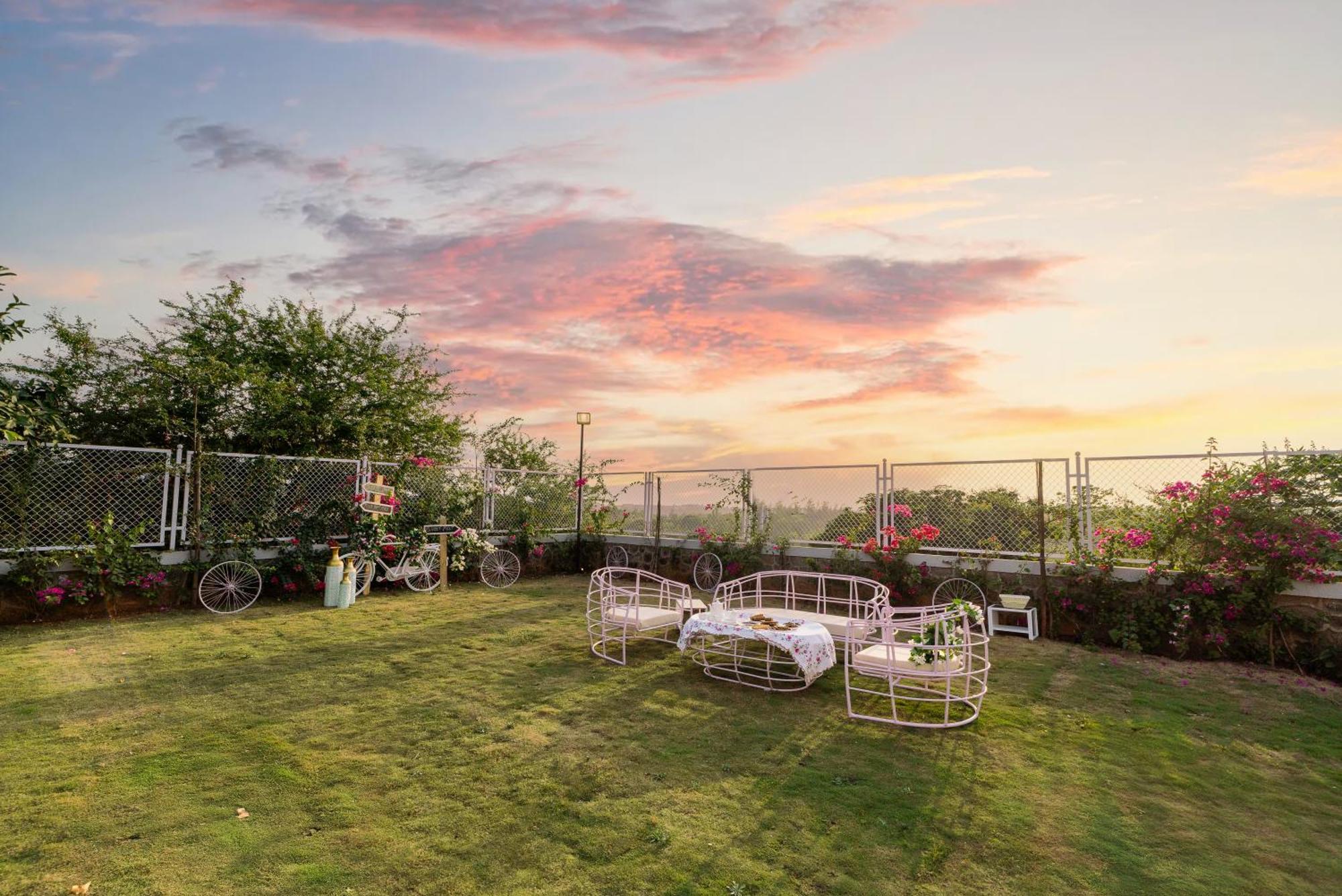 Ekostay Luxe - Casa Noah - Paddle Court & Sunset Point 罗纳瓦拉 外观 照片